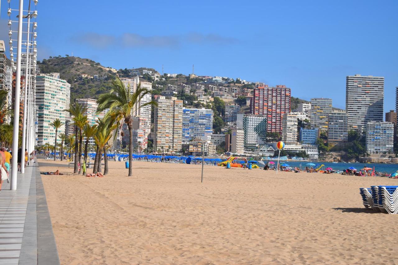 Los Caballos Vip Playa Levante Бенидорм Экстерьер фото
